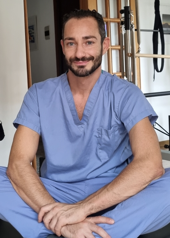 Dott. Luciano La Licata in studio